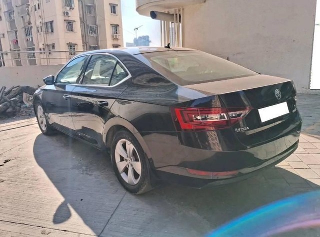 Second-hand 2018 Skoda Superb Style 1.8 TSI MT for sale in Mumbai-12