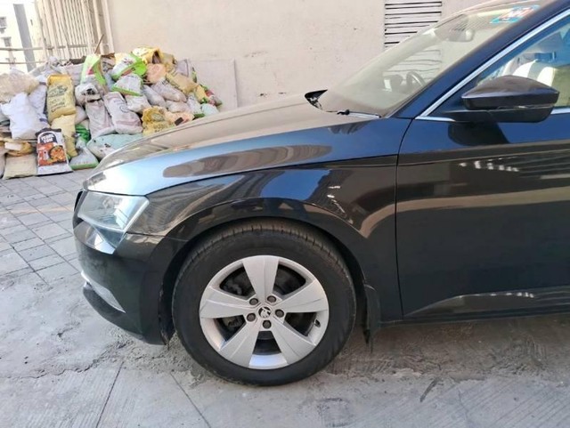 Second-hand 2018 Skoda Superb Style 1.8 TSI MT for sale in Mumbai-11