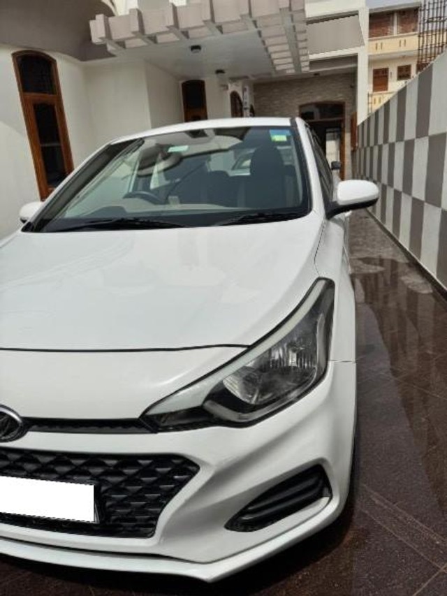 Second-hand 2018 Hyundai i20 1.2 Magna Executive for sale in Fatehabad-4