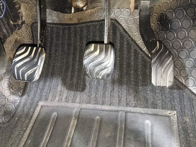 Second-hand 2023 Renault KWID 1.0 RXL Opt for sale in Kochi-14