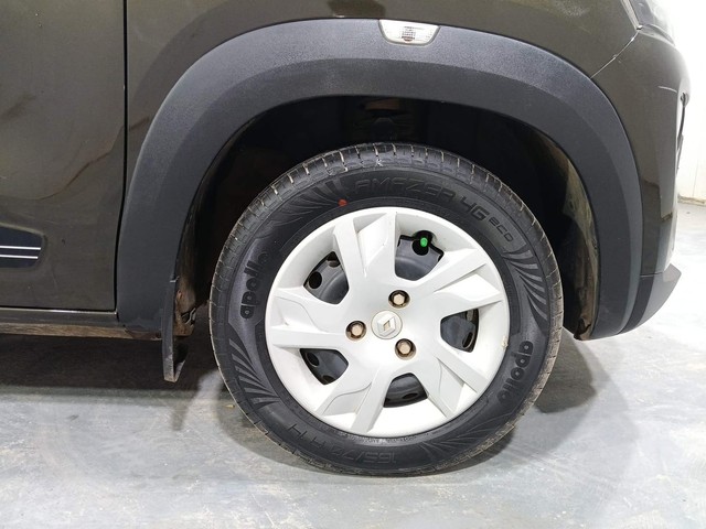 Second-hand 2023 Renault KWID 1.0 RXL Opt for sale in Kochi-17