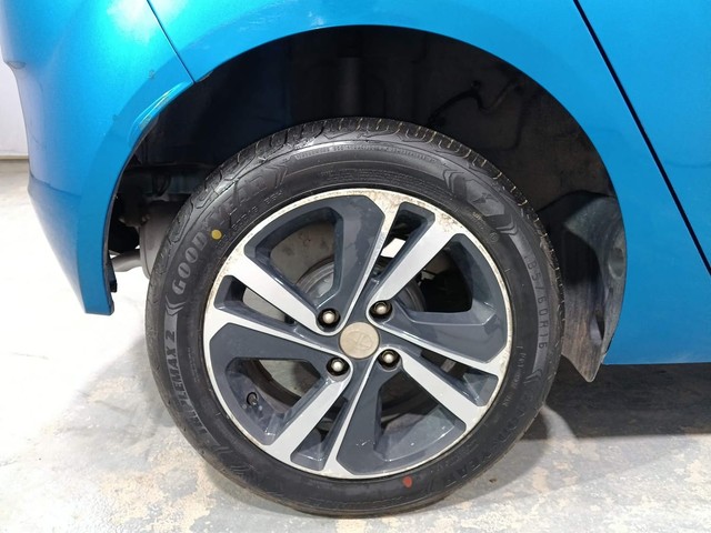 Second-hand 2021 Tata Altroz XZ Plus for sale in Kochi-18