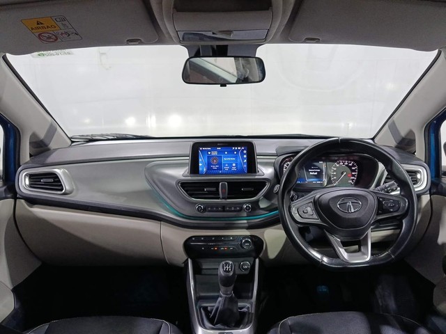 Second-hand 2021 Tata Altroz XZ Plus for sale in Kochi-11