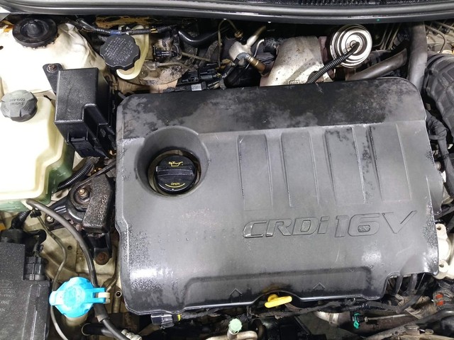 Second-hand 2013 Hyundai Verna 1.6 CRDi SX for sale in Kochi-36