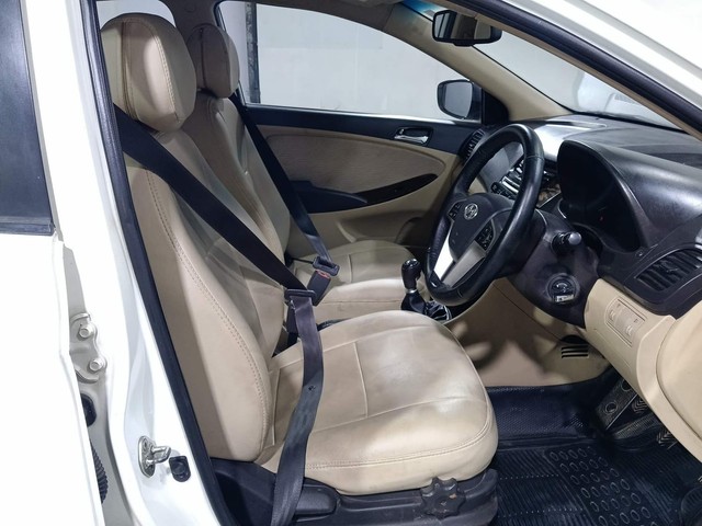 Second-hand 2013 Hyundai Verna 1.6 CRDi SX for sale in Kochi-15