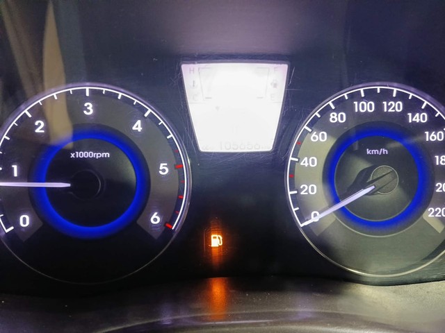 Second-hand 2013 Hyundai Verna 1.6 CRDi SX for sale in Kochi-13