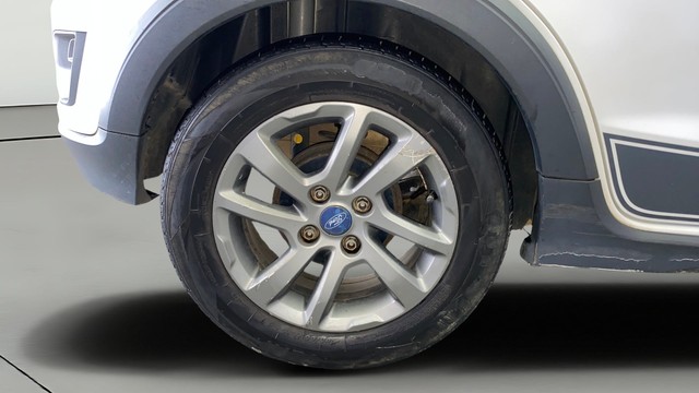 Second-hand 2019 Ford Freestyle Titanium Diesel BSIV for sale in Kochi-25