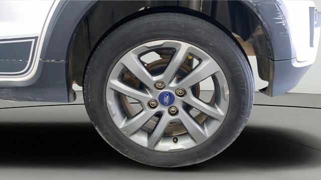 Second-hand 2019 Ford Freestyle Titanium Diesel BSIV for sale in Kochi-27