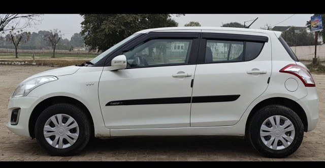 Second-hand 2017 Maruti Suzuki Swift VXI for sale in Ludhiana-3