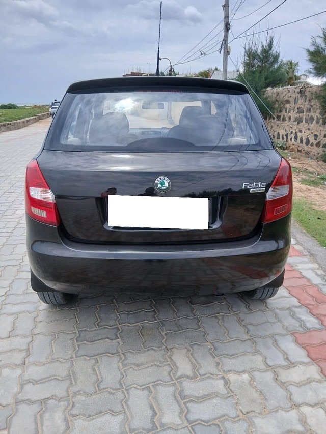 Second-hand 2011 Skoda Fabia 1.2 MPI Ambiente Petrol for sale in Chennai-2