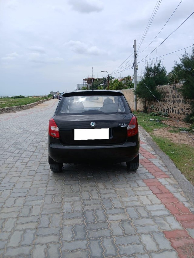 Second-hand 2011 Skoda Fabia 1.2 MPI Ambiente Petrol for sale in Chennai-10