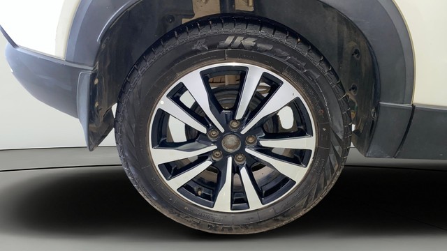 Second-hand 2020 Nissan Kicks 1.3 Turbo XV for sale in Kochi-24