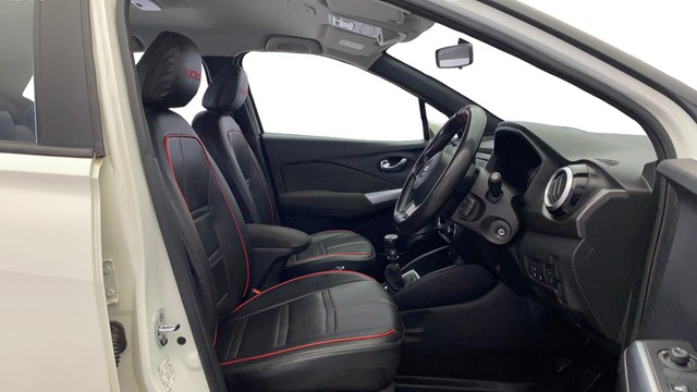 Second-hand 2020 Nissan Kicks 1.3 Turbo XV for sale in Kochi-15