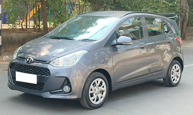 Hyundai i10 Sportz 1.1L Second-hand 2017 Hyundai i10 Sportz 1.1L for sale in Ahmedabad-6