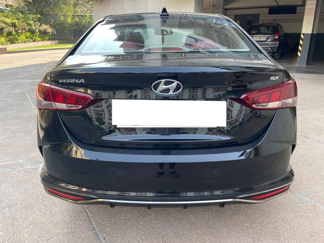 Second-hand 2023 Hyundai Verna SX Diesel for sale in Bangalore-3
