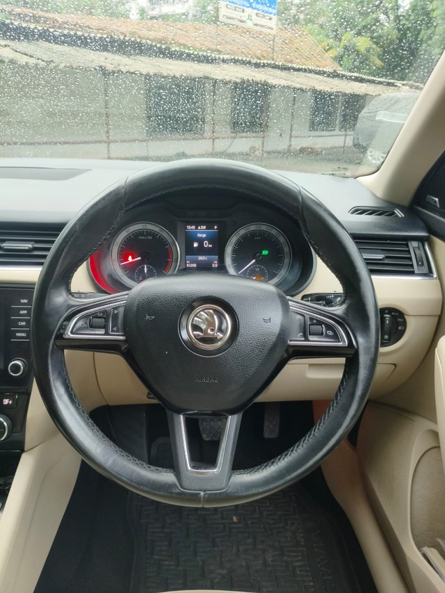 Skoda Octavia 1.8 TSI AT L K Second-hand 2018 Skoda Octavia 1.8 TSI AT L K for sale in Mumbai-6