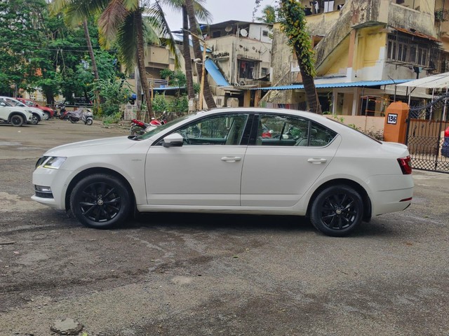 Skoda Octavia 1.8 TSI AT L K Second-hand 2018 Skoda Octavia 1.8 TSI AT L K for sale in Mumbai-4