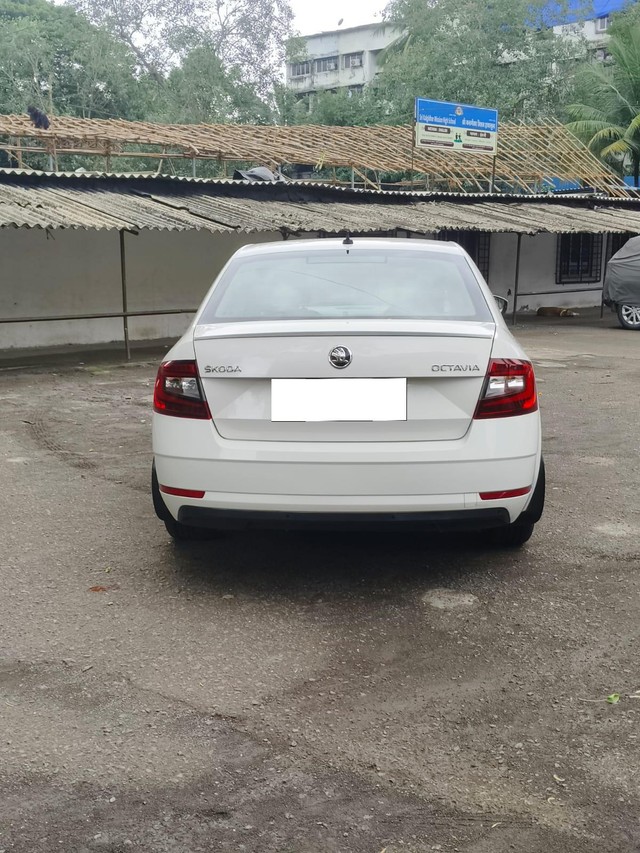 Skoda Octavia 1.8 TSI AT L K Second-hand 2018 Skoda Octavia 1.8 TSI AT L K for sale in Mumbai-18