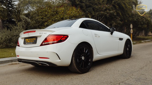 Second-hand 2018 Mercedes-Benz SLC AMG 43 Red Art for sale in New Delhi-5