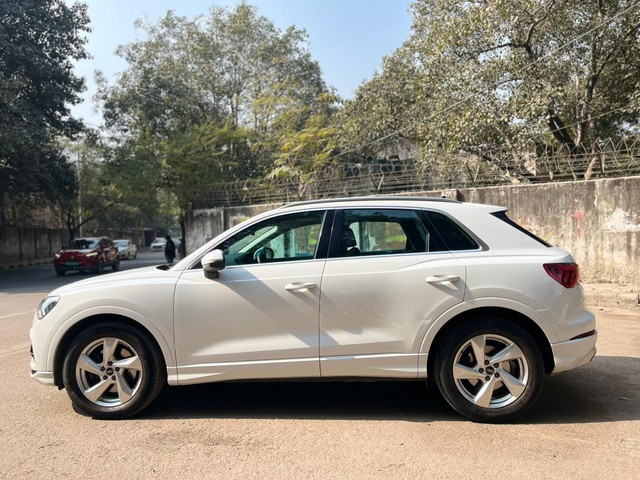 Second-hand 2023 Audi Q3 Premium Plus for sale in New Delhi-3