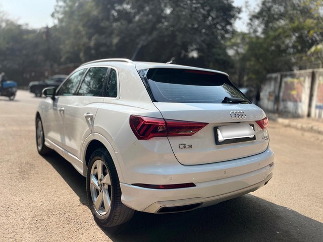 Second-hand 2023 Audi Q3 Premium Plus for sale in New Delhi-16