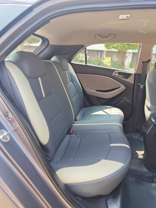 Second-hand 2015 Hyundai i20 Sportz Option 1.2 for sale in Mumbai-10