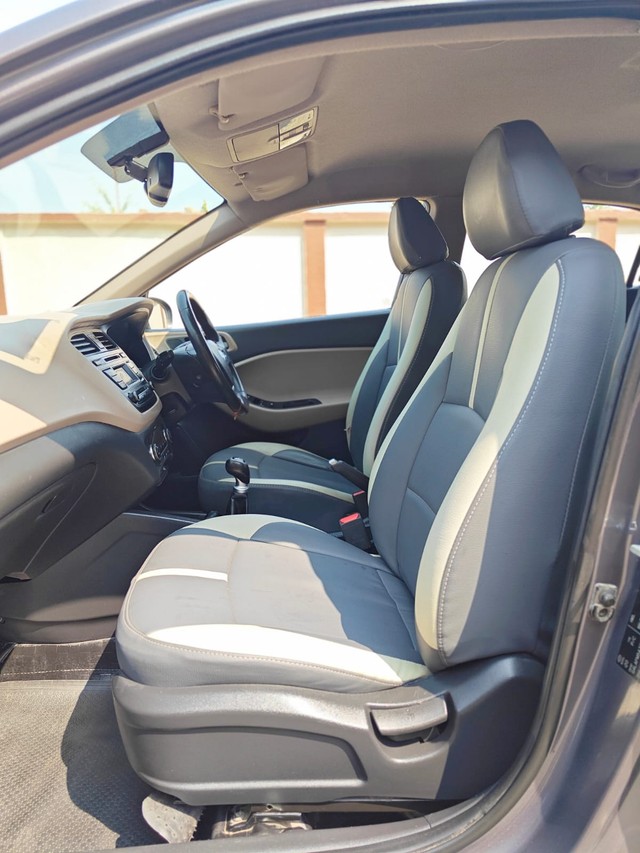 Second-hand 2015 Hyundai i20 Sportz Option 1.2 for sale in Mumbai-8