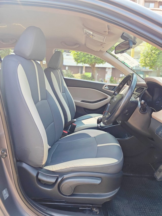 Second-hand 2015 Hyundai i20 Sportz Option 1.2 for sale in Mumbai-5