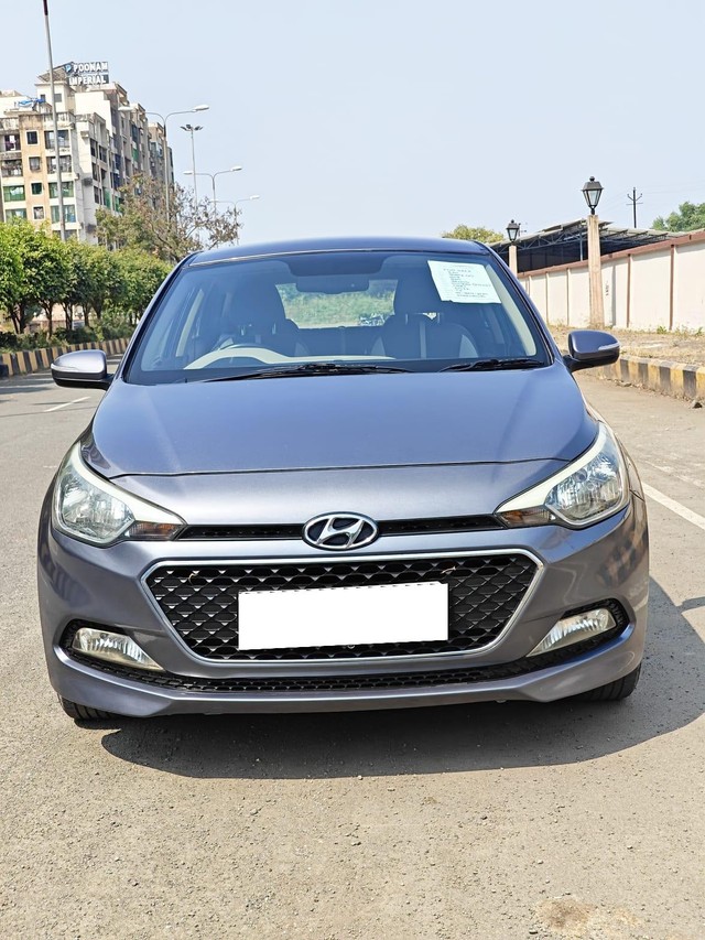 Second-hand 2015 Hyundai i20 Sportz Option 1.2 for sale in Mumbai-3