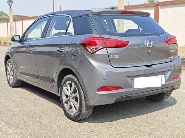 Second-hand 2015 Hyundai i20 Sportz Option 1.2 for sale in Mumbai-14