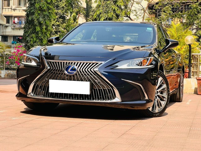 Second-hand 2020 Lexus ES 300h Exquisite 2020-2022 for sale in Mumbai-3