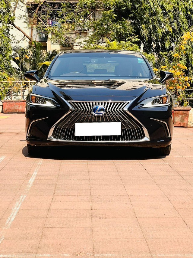 Second-hand 2020 Lexus ES 300h Exquisite 2020-2022 for sale in Mumbai-6