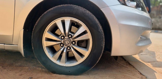 Second-hand 2013 Honda New Accord 2.4 M/T for sale in Kolkata-15