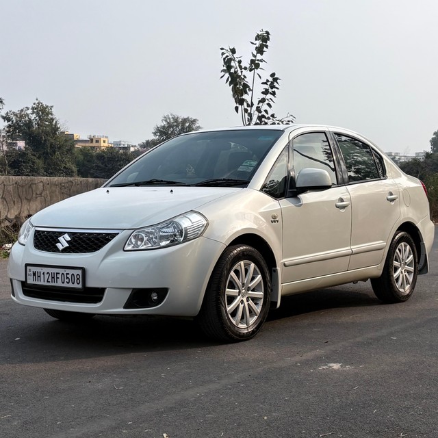 Second-hand 2011 Maruti SX4 ZXI MT BSIV for sale in Pune-3