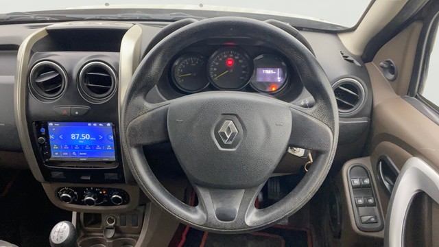 Renault Duster 1.5 Petrol RXE Second-hand 2018 Renault Duster 1.5 Petrol RXE for sale in Ahmedabad-12