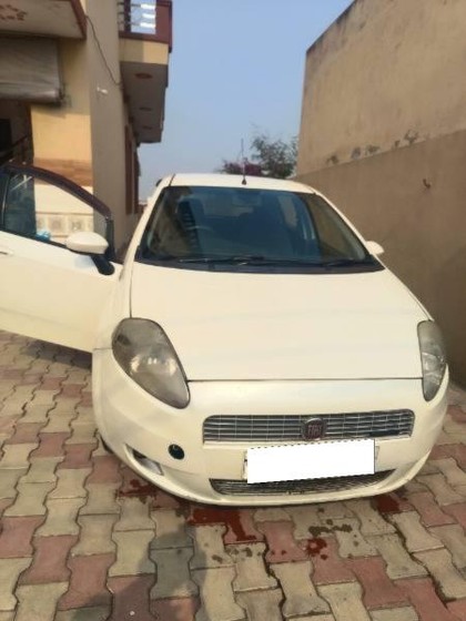 Second-hand 2014 Fiat Punto 1.3 Dynamic for sale in Rohtak