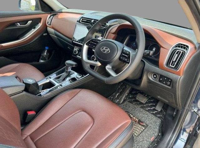 Second-hand 2023 Hyundai Alcazar Signature (O) 7-Seater Diesel AT for sale in Coimbatore-4