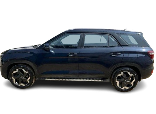 Second-hand 2023 Hyundai Alcazar Signature (O) 7-Seater Diesel AT for sale in Coimbatore-3