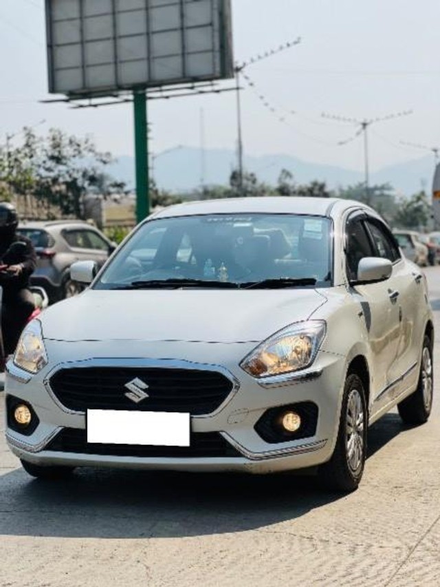 Second-hand 2017 Maruti Swift Dzire AMT VXI for sale in Mira Road-3