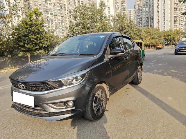 Second-hand 2022 Tata Tigor XZ Plus CNG BSVI for sale in Noida-4