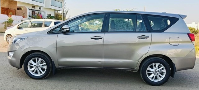 Second-hand 2019 Toyota Innova Crysta 2.8 GX AT BSIV for sale in Bangalore-3