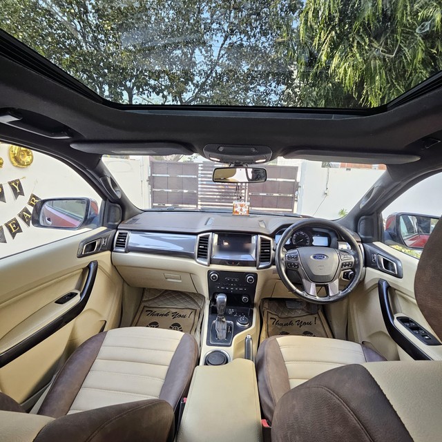 Second-hand 2016 Ford Endeavour 3.2 Titanium AT 4X4 for sale in Gurgaon-9