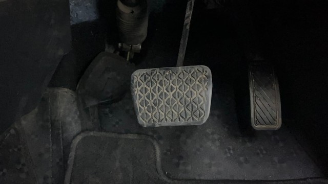 Second-hand 2020 Ford Ecosport 1.5 Ti VCT AT Titanium for sale in Hyderabad-14