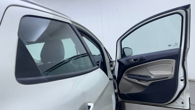 Second-hand 2020 Ford Ecosport 1.5 Ti VCT AT Titanium for sale in Hyderabad-16
