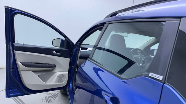 Second-hand 2020 Renault Triber RXZ EASY-R AMT for sale in Hyderabad-31