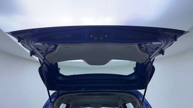 Second-hand 2020 Renault Triber RXZ EASY-R AMT for sale in Hyderabad-25