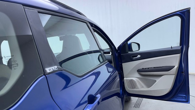 Second-hand 2020 Renault Triber RXZ EASY-R AMT for sale in Hyderabad-16