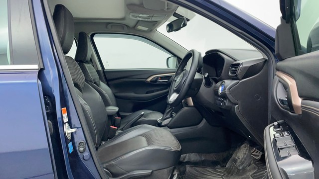 Second-hand 2023 Maruti Suzuki Grand Vitara Alpha Plus Hybrid CVT for sale in Chennai-15