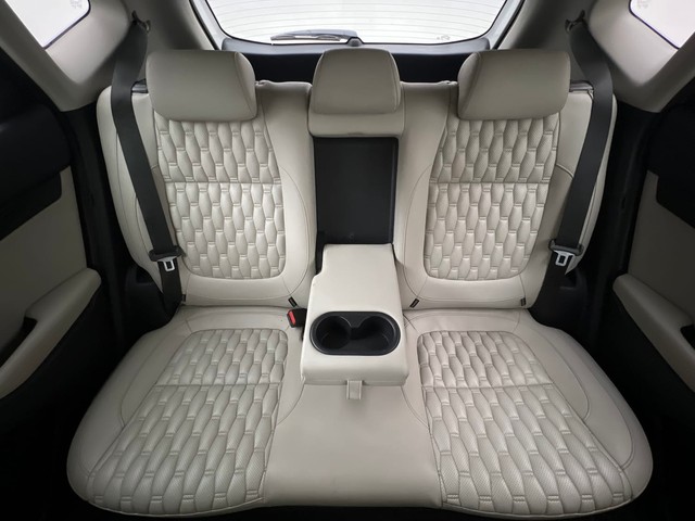 Second-hand 2022 Kia Seltos HTX IVT for sale in Thane-37