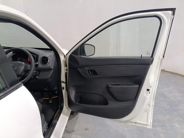 Second-hand 2016 Renault KWID RXT for sale in Kochi-16